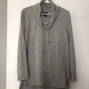 Pullover lightweight sweatshirt